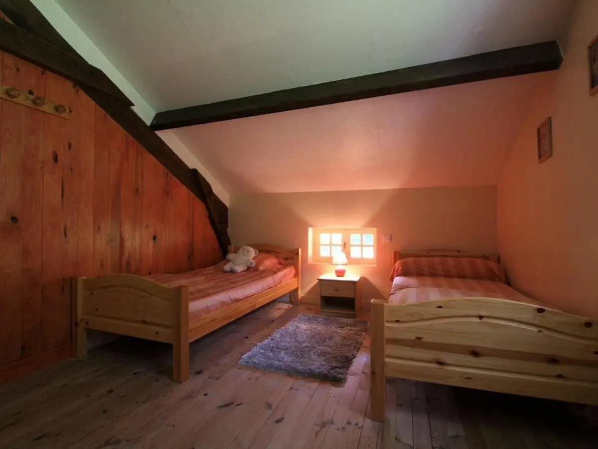 Maison Familiale Avec Terrasse, Grand Terrain Et Proche De La Riviere - Alleyras, 6 Pers. - Fr-1-582-244 0*, Alleyras France
