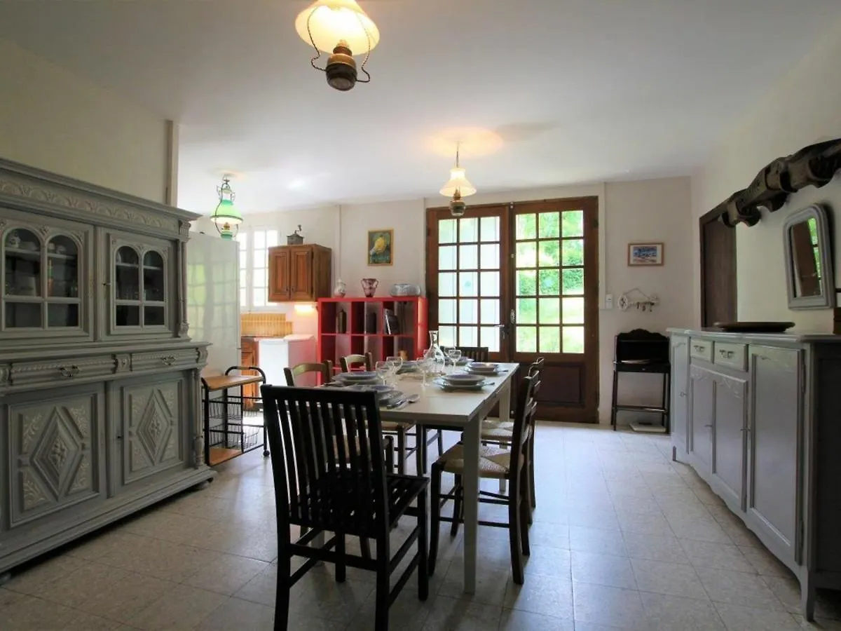 Holiday home Maison Familiale Avec Terrasse, Grand Terrain Et Proche De La Riviere - Alleyras, 6 Pers. - Fr-1-582-244 France